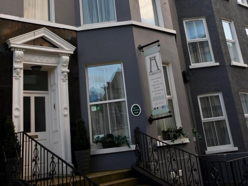 Portrush Townhouseホステル エクステリア 写真
