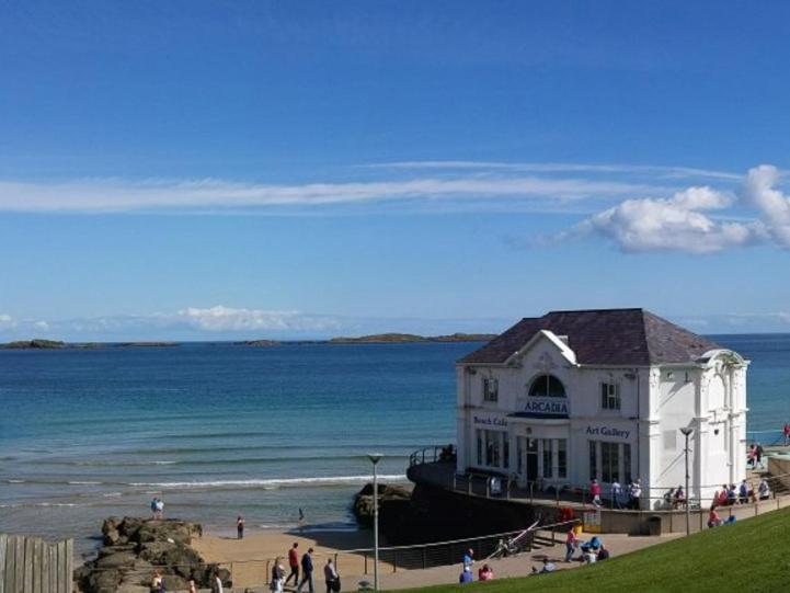 Portrush Townhouseホステル エクステリア 写真